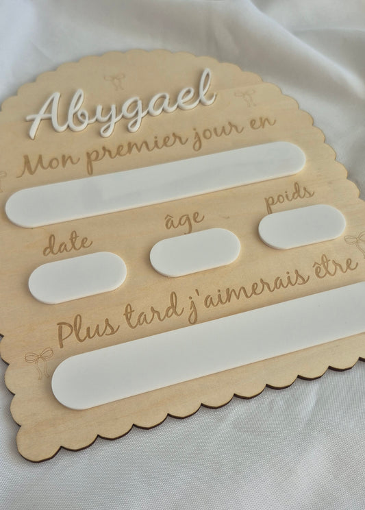 Tableau "Mon premier jour en..." personnalisé en bois
